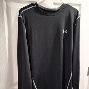 Under Armour Men's Black and Gray Long Sleeve Tee